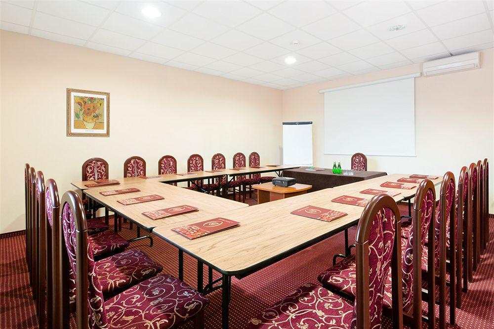 Jasek Premium Hotel วรอตซวาฟ ภายนอก รูปภาพ