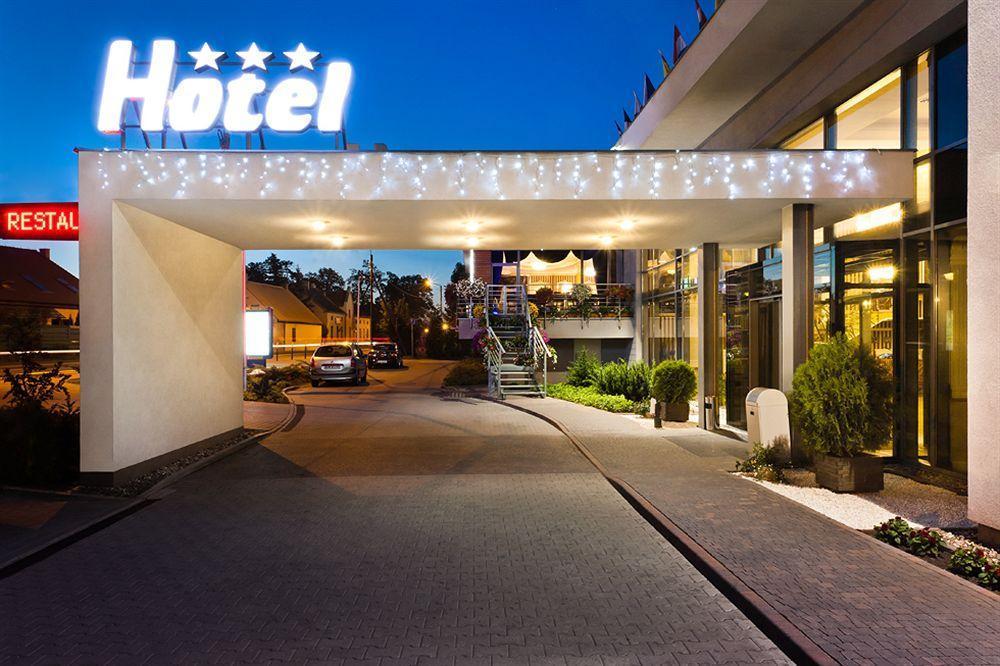 Jasek Premium Hotel วรอตซวาฟ ภายนอก รูปภาพ