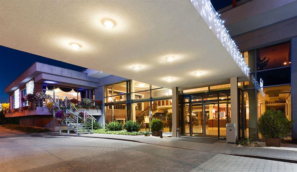 Jasek Premium Hotel วรอตซวาฟ ภายนอก รูปภาพ