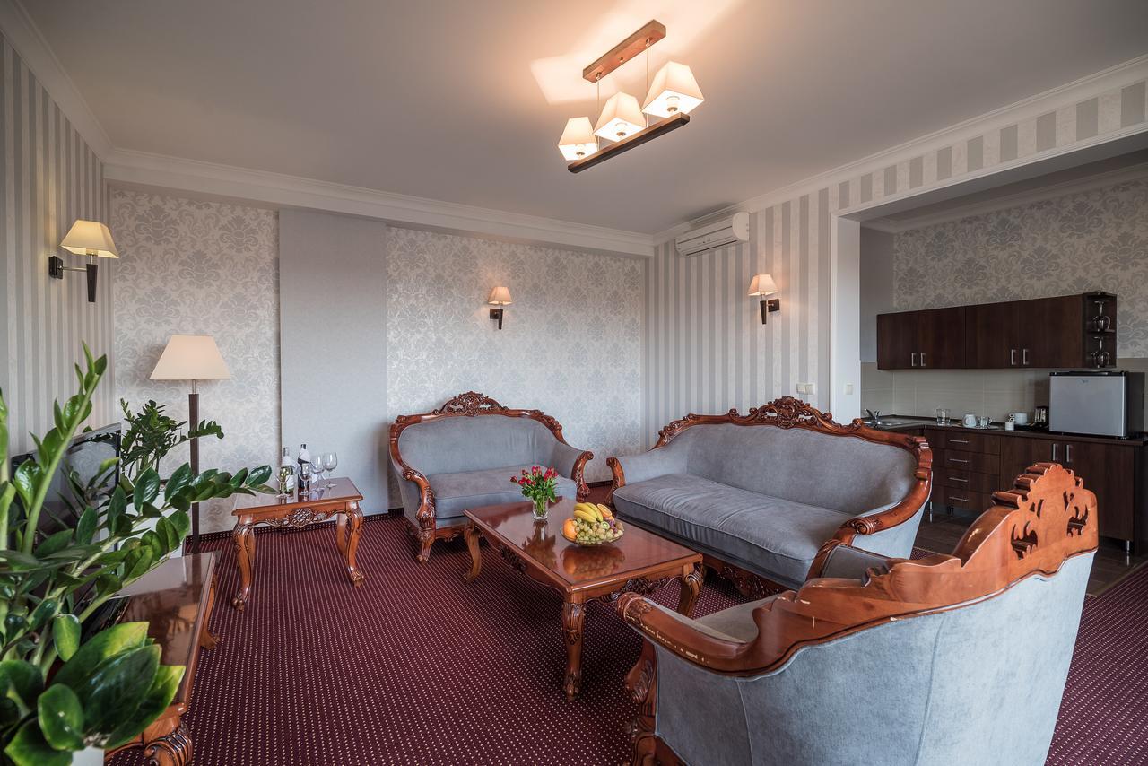 Jasek Premium Hotel วรอตซวาฟ ภายนอก รูปภาพ