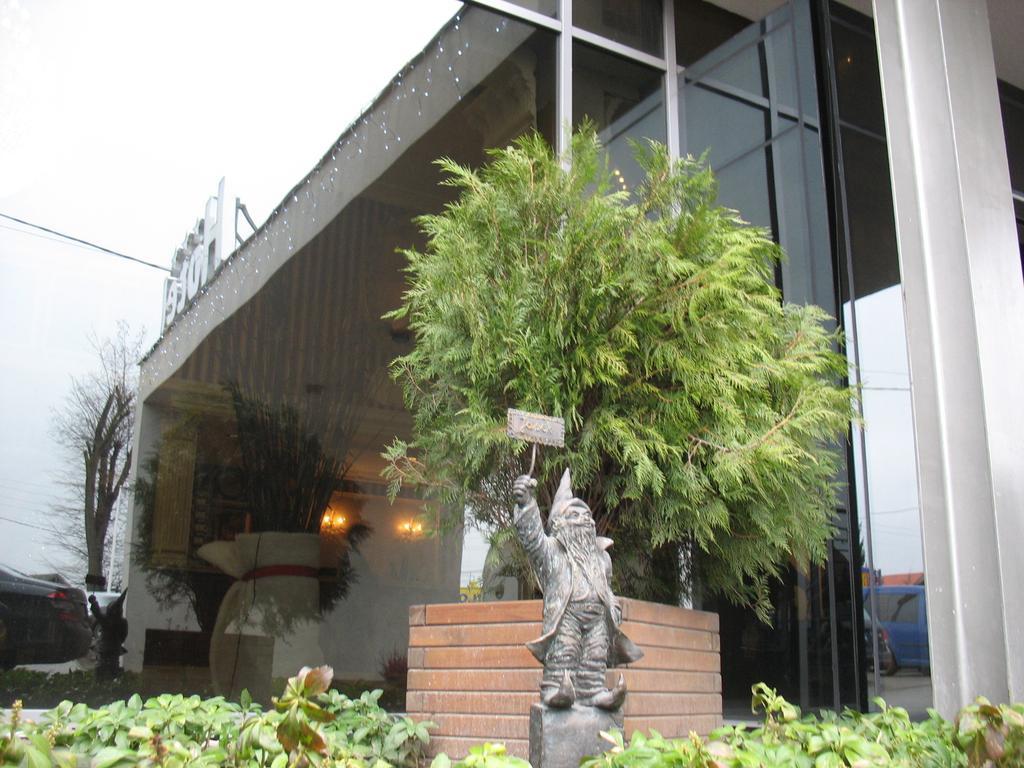 Jasek Premium Hotel วรอตซวาฟ ภายนอก รูปภาพ