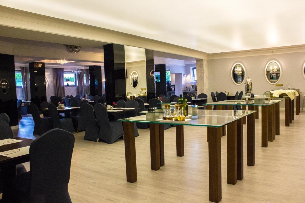 Jasek Premium Hotel วรอตซวาฟ ภายนอก รูปภาพ